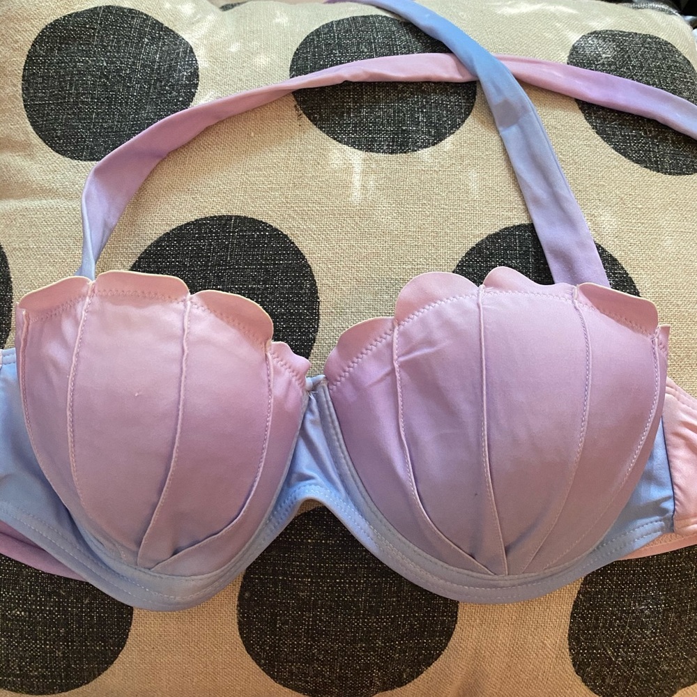Mermaid shell bikini top